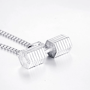 Zilveren halter hanger ketting met GO FIT gravering op een roestvrijstalen kogelketting voor