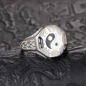 Vintage silver Tai Chi Bagua ring in titanium steel with black and white yin yang emblem