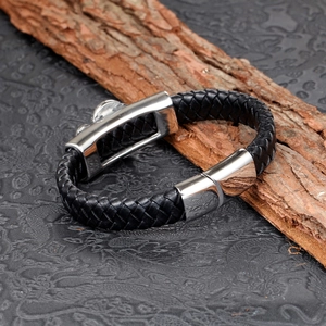 Bracelet pour homme en cuir noir tressé avec boucle en acier inoxydable poli