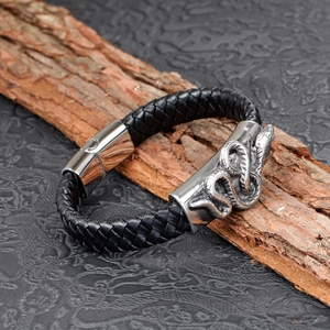 Bracelet punk en cuir tressé noir pour homme avec motif serpent et fermoir magnétique
