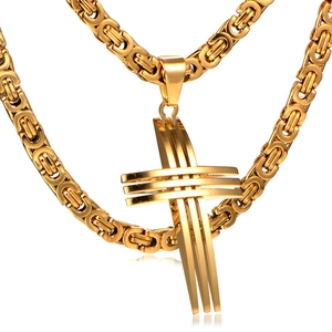 Men's gold-plated stainless steel cross necklace with Byzantine chain design