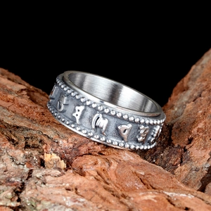 Bague rotative vintage en acier inoxydable pour homme avec mantra en relief