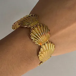 Vintage Stainless Steel Shell Shape Bangle For Women Gold Plated Scallop Design Waterproof Hypoallergenic Luxury Fashion Jewelry Gift