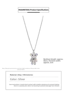 Détail du collier pendentif ours indiquant 68 cm de longueur et 2 cm de largeur
