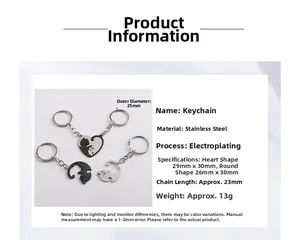 Detail of interlocking cat heart keychains made of durable stainless steel for couples