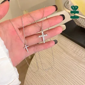 925 Sterling Silver Cross Pendant Necklace For Women Inlaid Moissanite Pave Clavicle Chain Elegant Refined Jewelry Gift