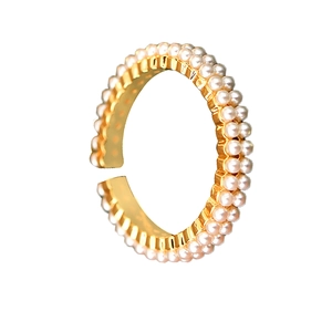 Bague ouverte minimaliste double rangée de perles avec base en métal doré