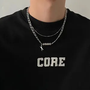 Collier double chaîne argentée pour homme avec pendentif étoile et plaque gravée HVK