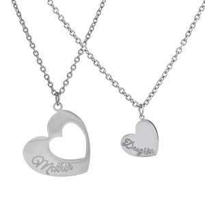 Parure de colliers mère fille en acier inoxydable avec pendentifs cœurs imbriqués
