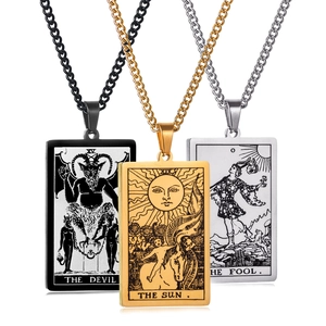 Collares con colgante de tarot retro en acero inoxidable negro, dorado y plateado