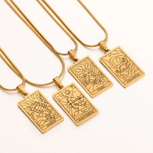 Gouden roestvrijstalen vierkante dierenriem hangers aan halskettingen met gravures
