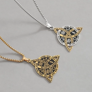 Collane con pendente a triangolo vichingo da uomo in acciaio inossidabile e nodo celtico