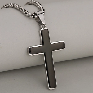 Collar con colgante de cruz 3D de acero inoxidable plateado y esmalte negro para hombre y mujer
