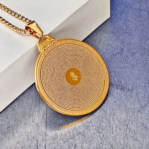 Gold stainless steel Buddhist pendant necklace with engraved scripture on box chain