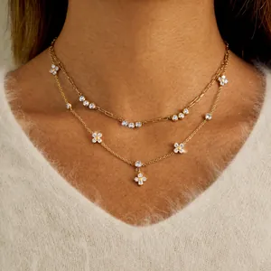 Gold Plated Stainless Steel Four Leaf Clover Pendant Necklace For Women Elegant Rhinestone Flower Charm Jewelry Accessories