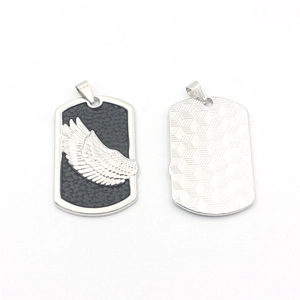 Collar de placa militar para hombre con diseño de alas plateadas y cadena de acero fino