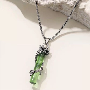 Collier pendentif dragon punk rétro avec chaîne argentée et pierre en résine verte