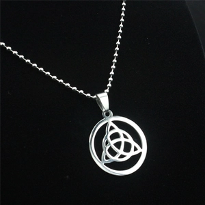 Edelstahl Keltischer Knoten Triquetra Anhänger Halskette Für Herren Damen Vintage Hohle Runde Wiccan Pagan Schmuck Geschenk Silber