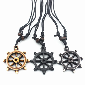 Collier Pendentif Gouvernail en Résine Nautique Rétro Avec Cordon de Cire Style Marin Vieilli Pendentif pour Homme Femme