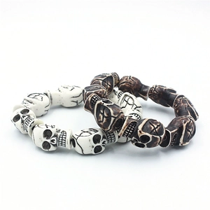 Bracelets élastiques gothiques avec perles de crâne en blanc et marron vintage pour Halloween
