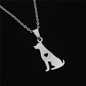 Ciondolo a Forma di Cane in Acciaio Inossidabile Lucido Con Cuore Traforato Silhouette Animale Gioielli Senza Catena