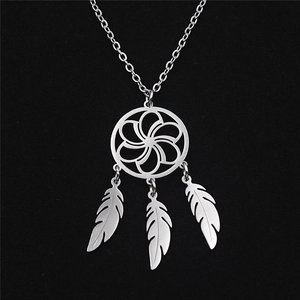 Polished stainless steel dreamcatcher pendant necklace with three delicate hanging feathers
