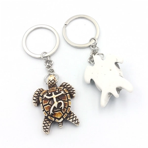 Porte-clés tortue en résine de style ethnique avec coque gravée et anneau en métal