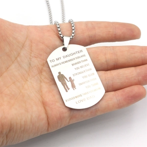 Collier plaque militaire en acier inoxydable pour fille avec gravure laser et chaîne boîte