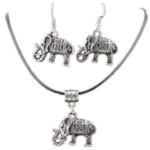 Vintage silver elephant necklace and earrings set with ethnic pattern engravings