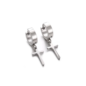 Boucles d'oreilles créoles 4mm en acier titane poli avec pendentifs croix de style punk