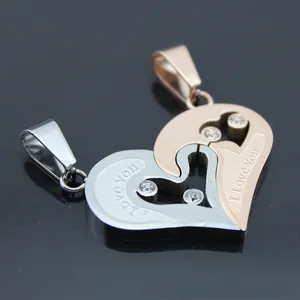 Détail des pendentifs cœur puzzle pour couples avec gravure I Love You