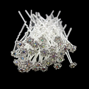 Braut-Haarnadeln in Silber mit glitzernden Strass-Blumen im U-förmigen Metall-Design