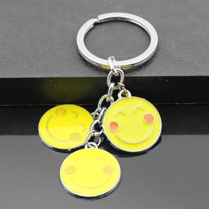 Cute Cartoon Smiley Face Keychain Zinc Alloy Enamel Triple Pendants Key Ring For Car Home Keys Bag Charm Decoration Gift