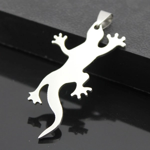 Collier avec pendentif lézard en acier inoxydable poli et design de gecko argenté unisexe