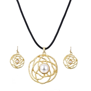 Set di Gioielli in Lega con Künstliche Perle Sintetiche a Nido d'Uccello Collana e Orecchini per Donna Eleganti Accessori da Festa