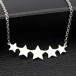 Minimalist Stainless Steel Five Star Pendant Necklace For Women Polished Metallic Silver Star Choker Necklace Jewelry