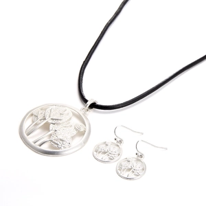 Parure arbre de vie avec collier à pendentif rond et boucles d'oreilles assorties