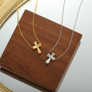 Vintage polished cross pendant necklaces in gold and silver finish for women