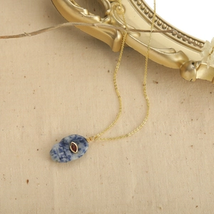 Natural stone palm pendant necklace with red gemstone on elegant gold chain
