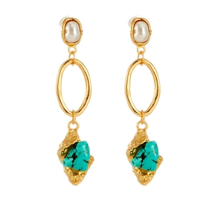 Detail of bohemian earrings with turquoise stones, gold finish and pearl accents