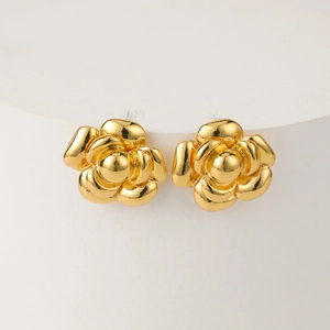 French Vintage Camellia Flower Stud Earrings Elegant Gold Plated Copper Floral Jewelry For Women Daily Fashion Accessories