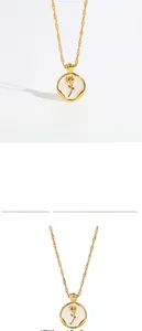 Détail du collier en laiton plaqué or 14 carats avec pendentif relief rose blanche
