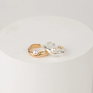 Polierte 14k Gold- und Silberringe in Wellenform mit Perlen und offenem Band