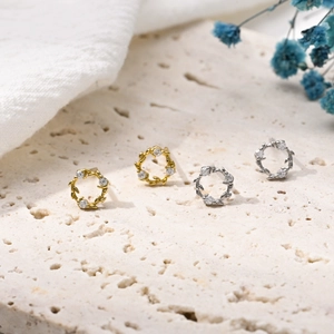 Boucles d'oreilles fleurs en argent S925 avec zircons en finitions or et argent