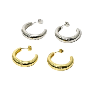 Boucles d'oreilles créoles en C avec gravure d'étoiles et zircons en or et argent