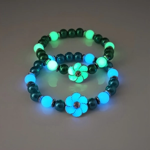 Luminous Night Glow Sunflower Beaded Bracelet For Women Fashion Plastic Resin Rhinestone Flower Charm Elastic Wristband Jewelry