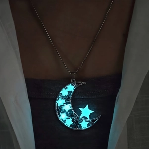 Luminous Moon And Star Pendant Necklace Silver Zinc Alloy Glow In The Dark Celestial Jewelry For Women Girls Night Light