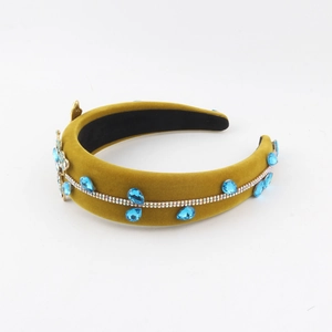 Serre-tête baroque en velours moutarde avec papillons dorés et strass bleus brillants