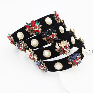 Baroque Velvet Padded Headband For Women Vintage Rhinestone Flower Faux Artificial Pearl Wide Hair Band Luxury Party Hair Accessories