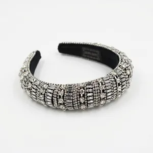 Serre-tête baroque de luxe avec strass argentés sur velours noir pour fêtes formelles